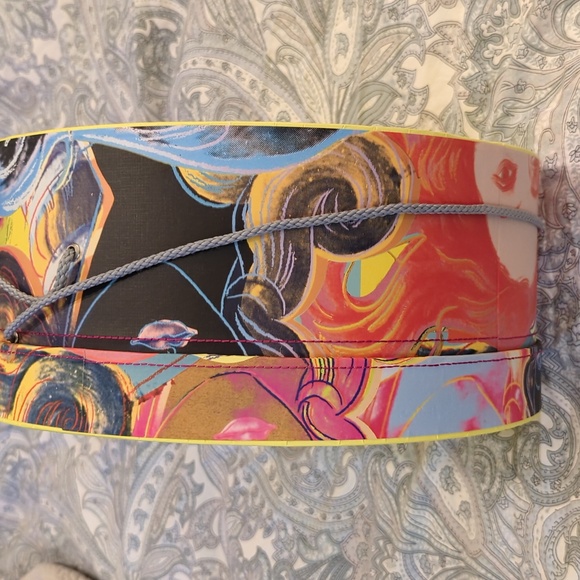 Andy Warhol Collectible Hat Box - Picture 6 of 9